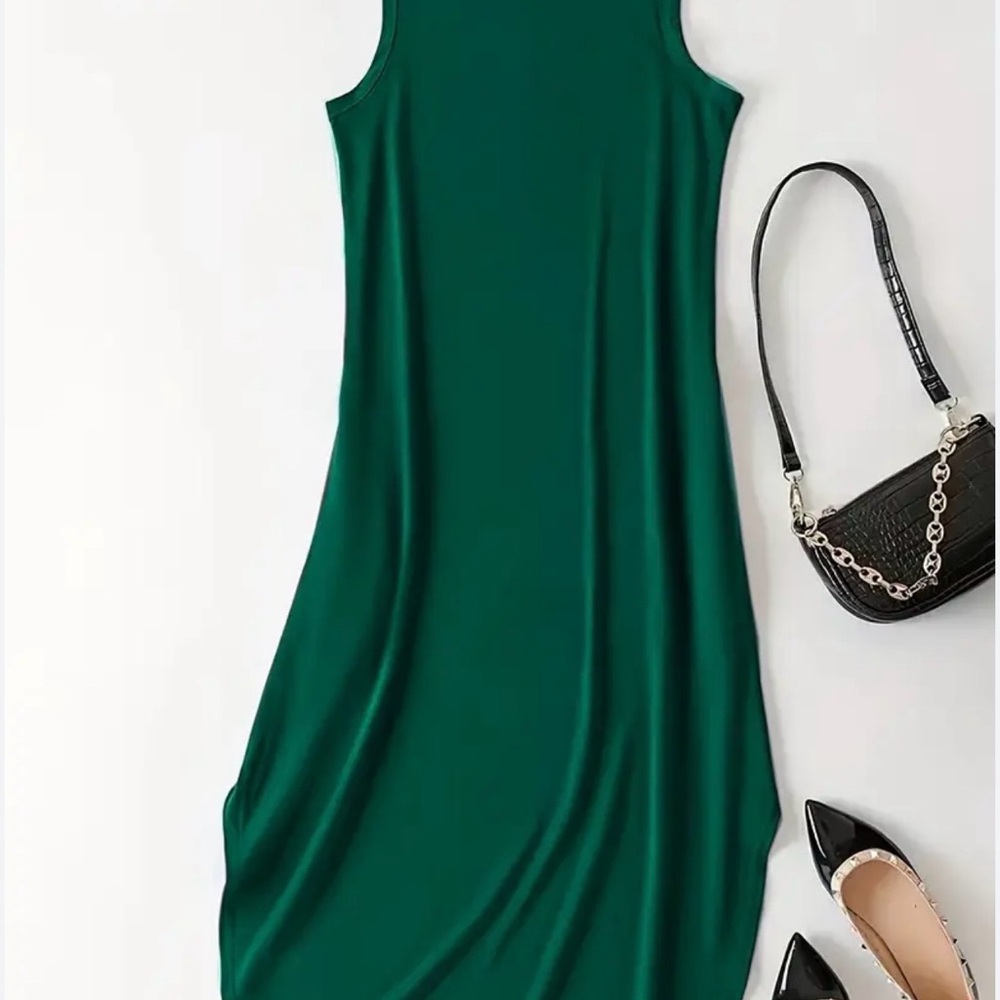Elegant Green Sleeveless Dress
